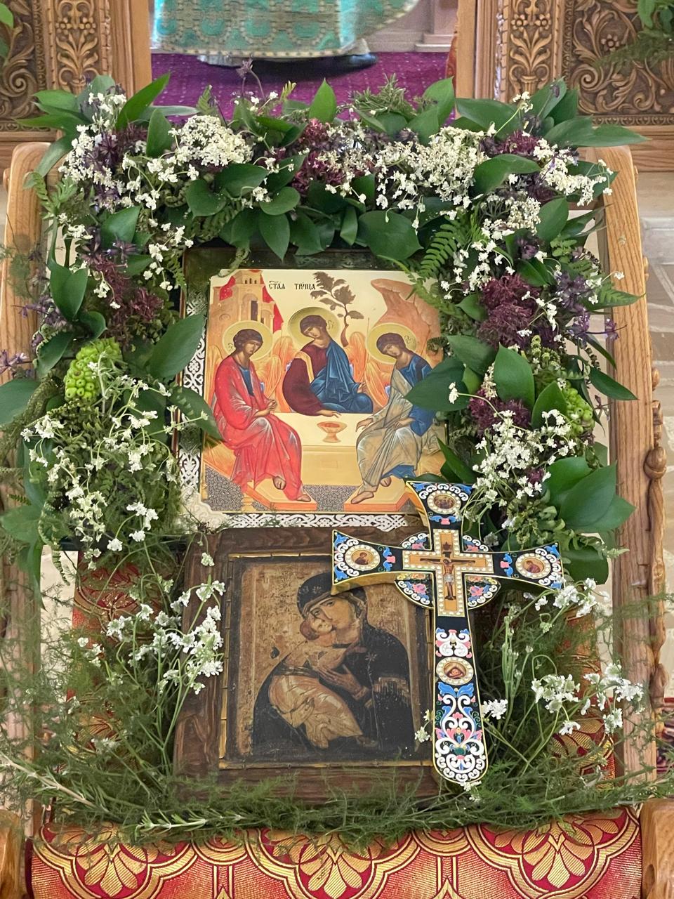 День памяти Владимирской иконы Божией Матери и святых равноапостольных царей Константина и Елены