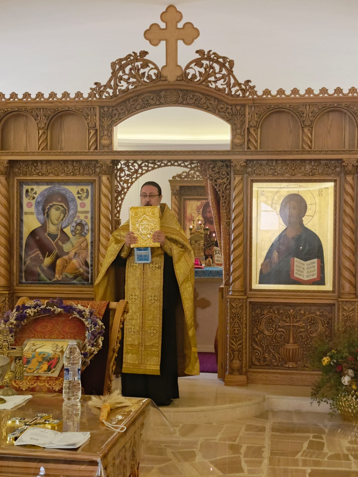 Водосвятный молебен и Панихида